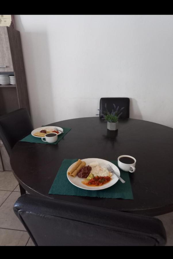 Hospedaje Casa De Luna Tegucigalpa Luaran gambar