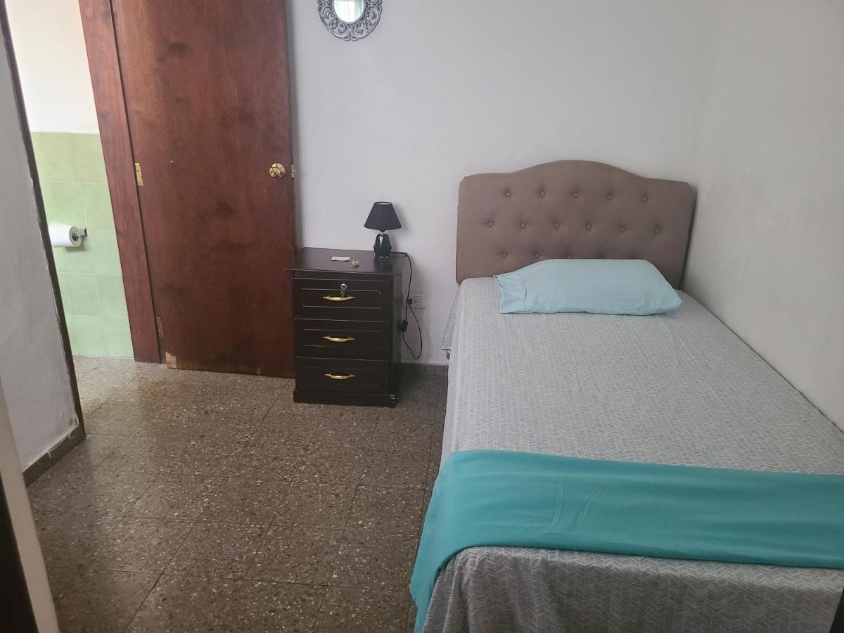 Hospedaje Casa De Luna Tegucigalpa Luaran gambar